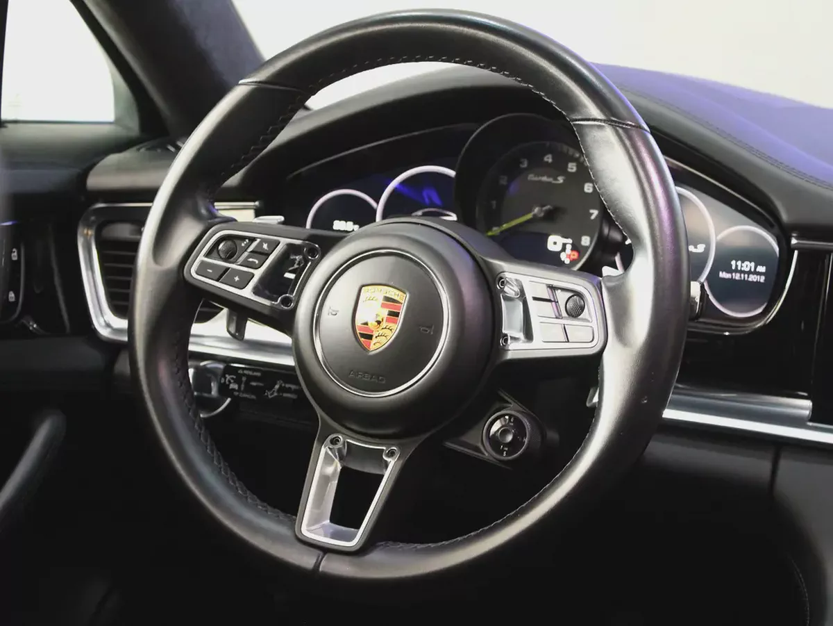 2020 - Porsche Panamera Turbo S E-Hybrid - Prestige Condition for 360,000.00 AED-16-16