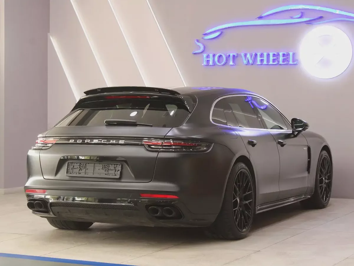 2020 - Porsche Panamera Turbo S E-Hybrid - Prestige Condition for 360,000.00 AED-5-5