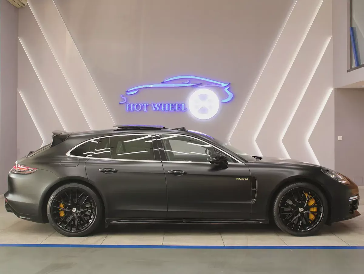 2020 - Porsche Panamera Turbo S E-Hybrid - Prestige Condition for 360,000.00 AED-6-6