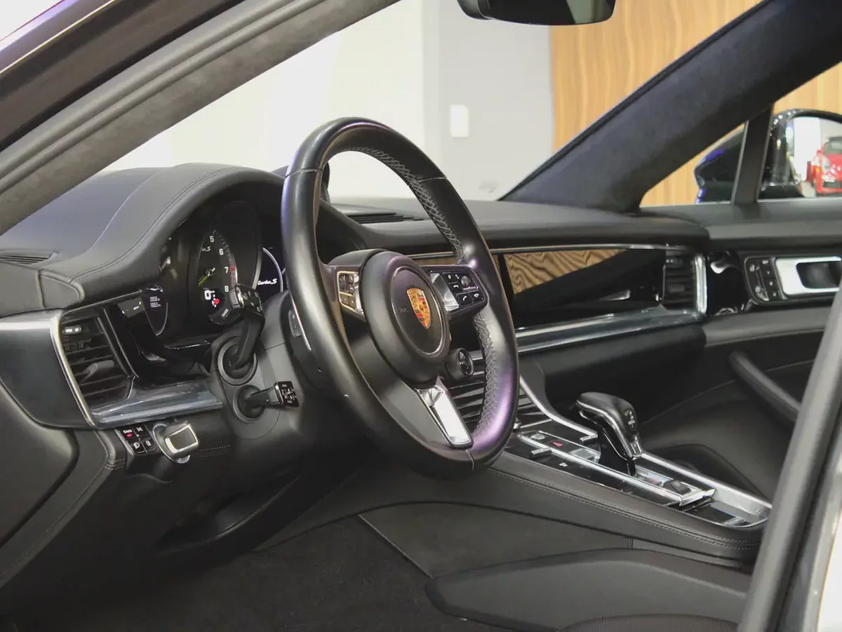 2020 - Porsche Panamera Turbo S E-Hybrid - Prestige Condition for 360,000.00 AED-8-8
