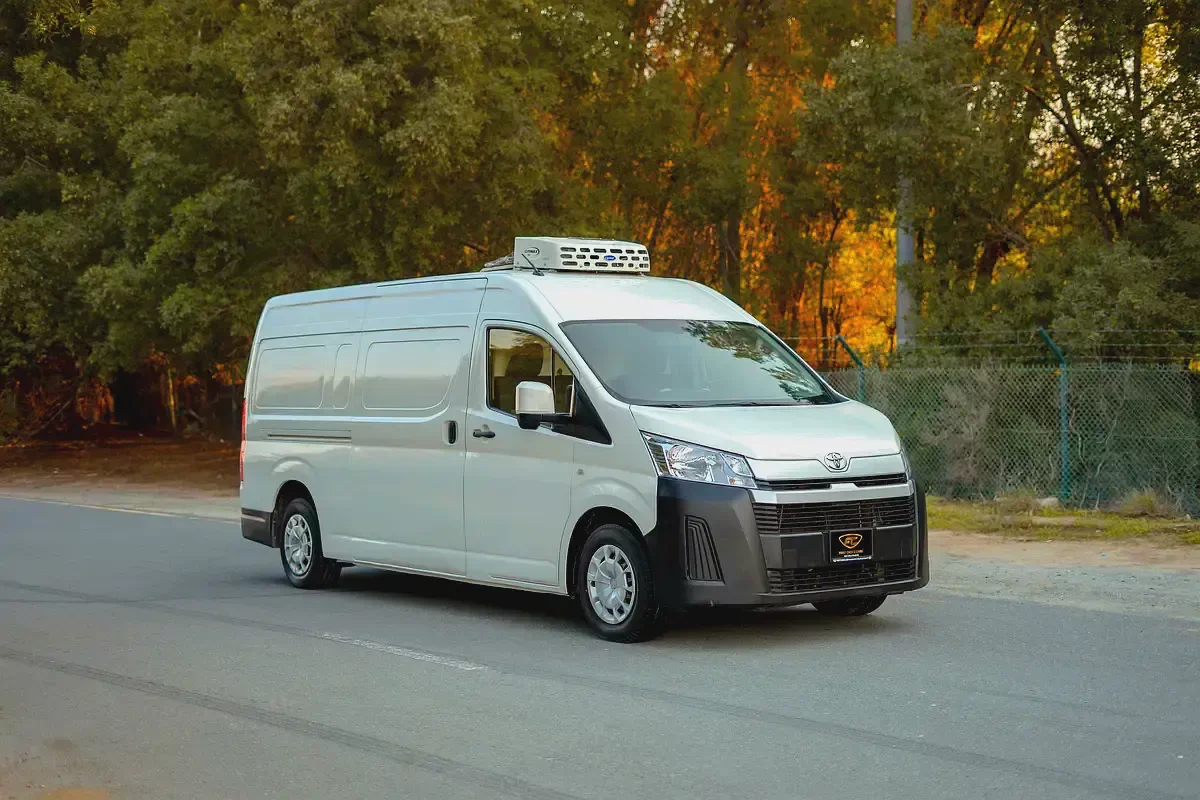High Roof | Manual | Freezer Van | GCC Specs | Ref#T03156-1-1