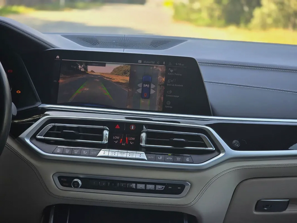 2021 BMW Alpina XB7 | Luxury Performance SUV | 621 HP | Low mileage | Perfect condition-11-11