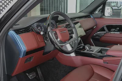 Range Rover Vogue | Autobiography | P530 | 2026 | GCC | V8 | AWD-9
