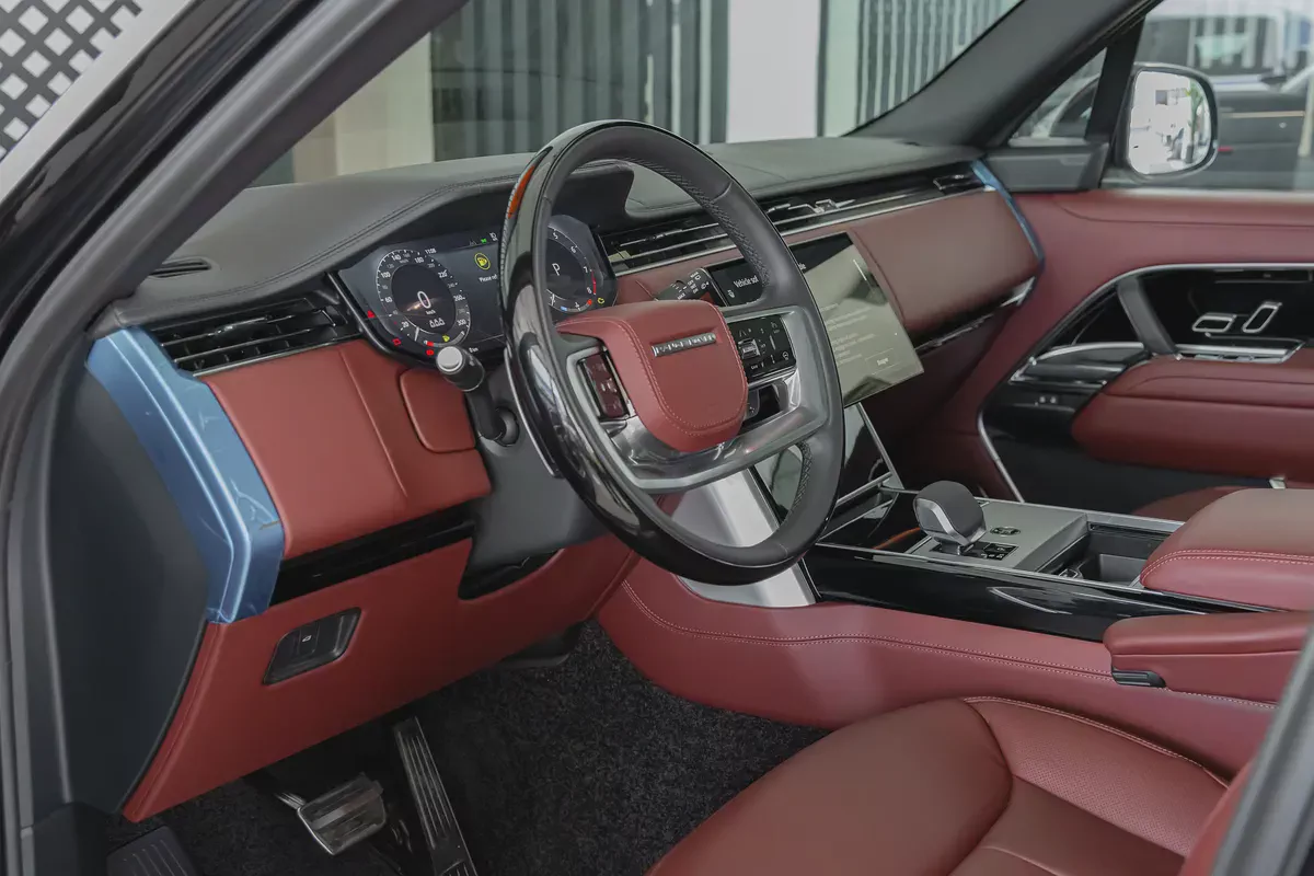 Range Rover Vogue | Autobiography | P530 | 2026 | GCC | V8 | AWD-9-9