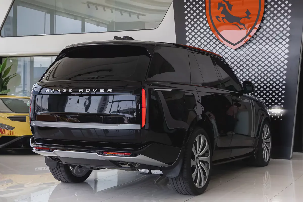 Range Rover Vogue | Autobiography | P530 | 2026 | GCC | V8 | AWD-3-3