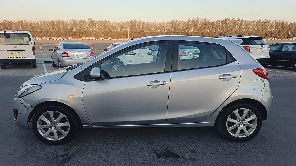 2015 Mazda 2 S Grade GCC Specs-3-3