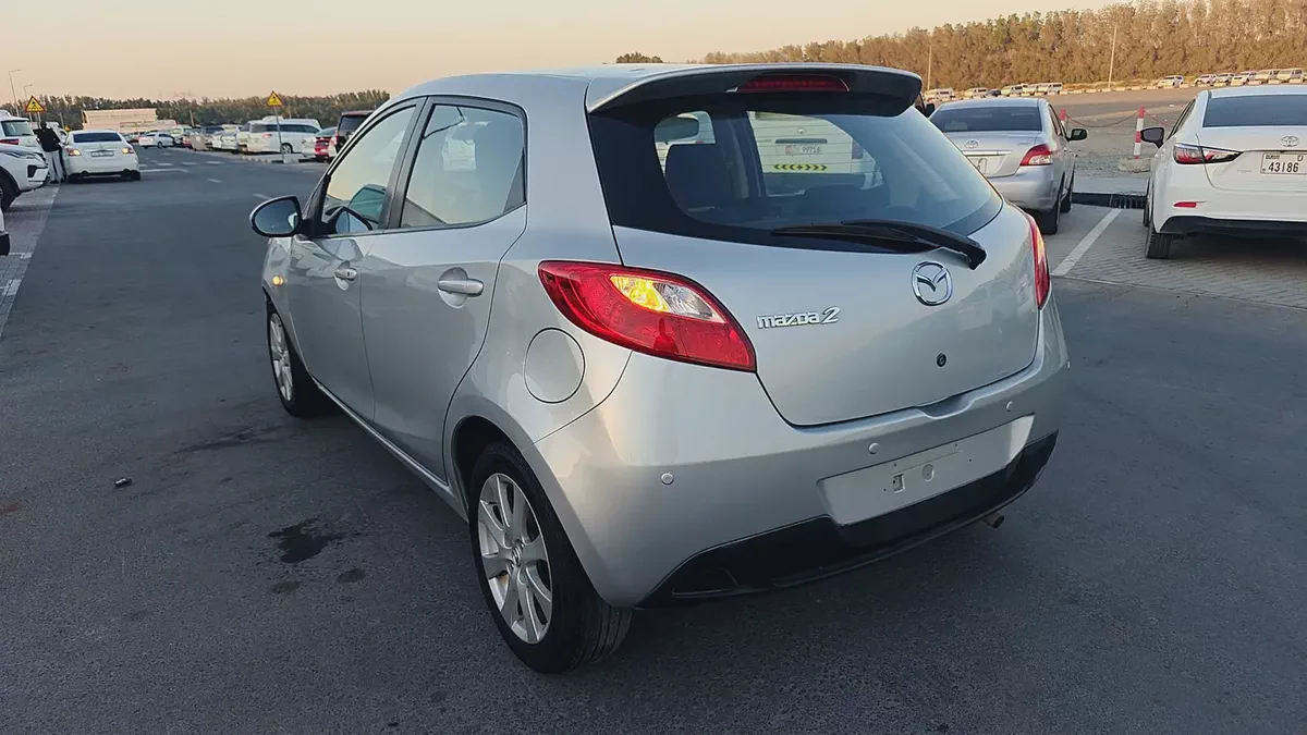 2015 Mazda 2 S Grade GCC Specs-7-7