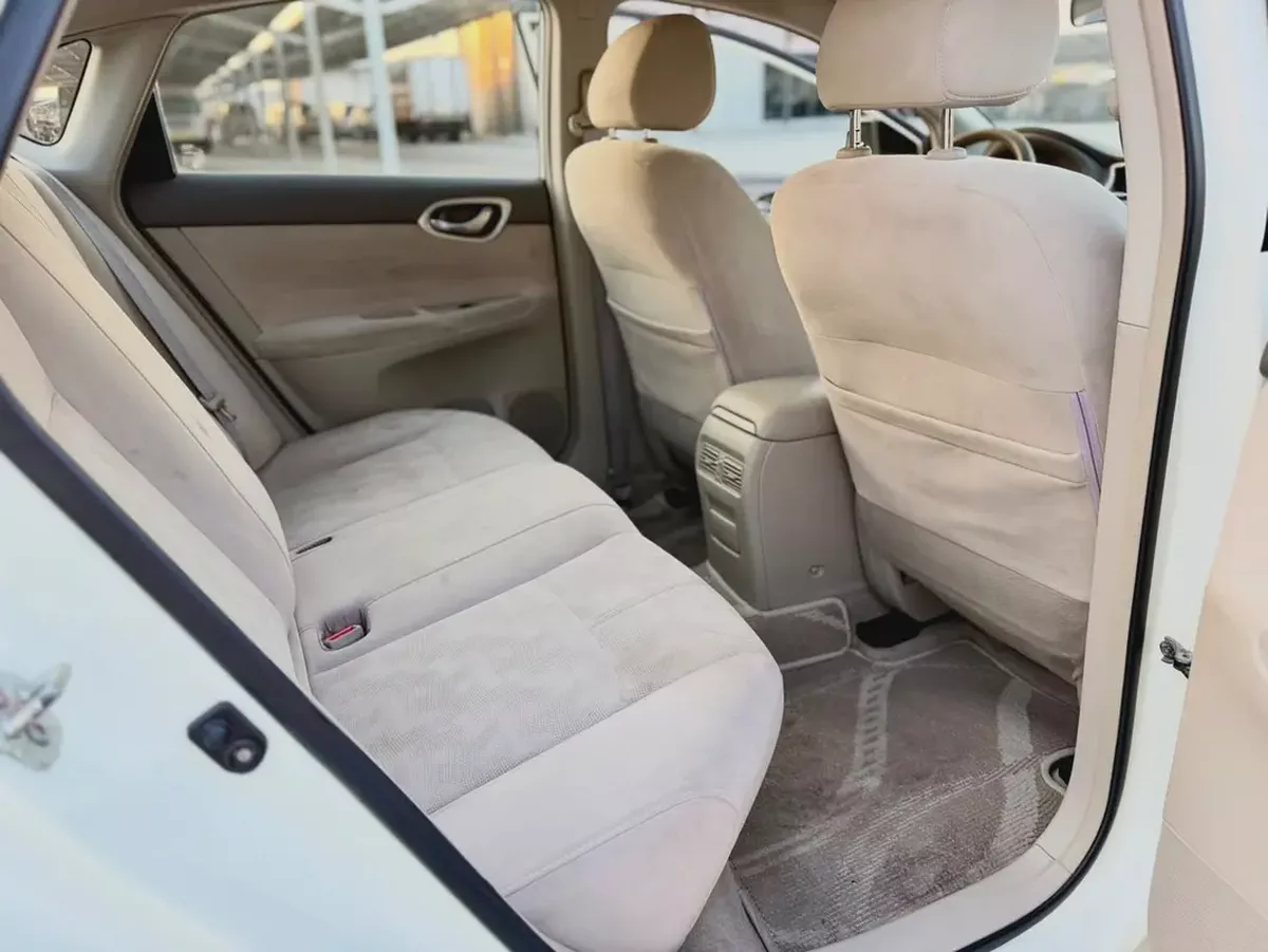 Nissan Sentra SV 2019 GCC Specs In Excellent Condition-11-11