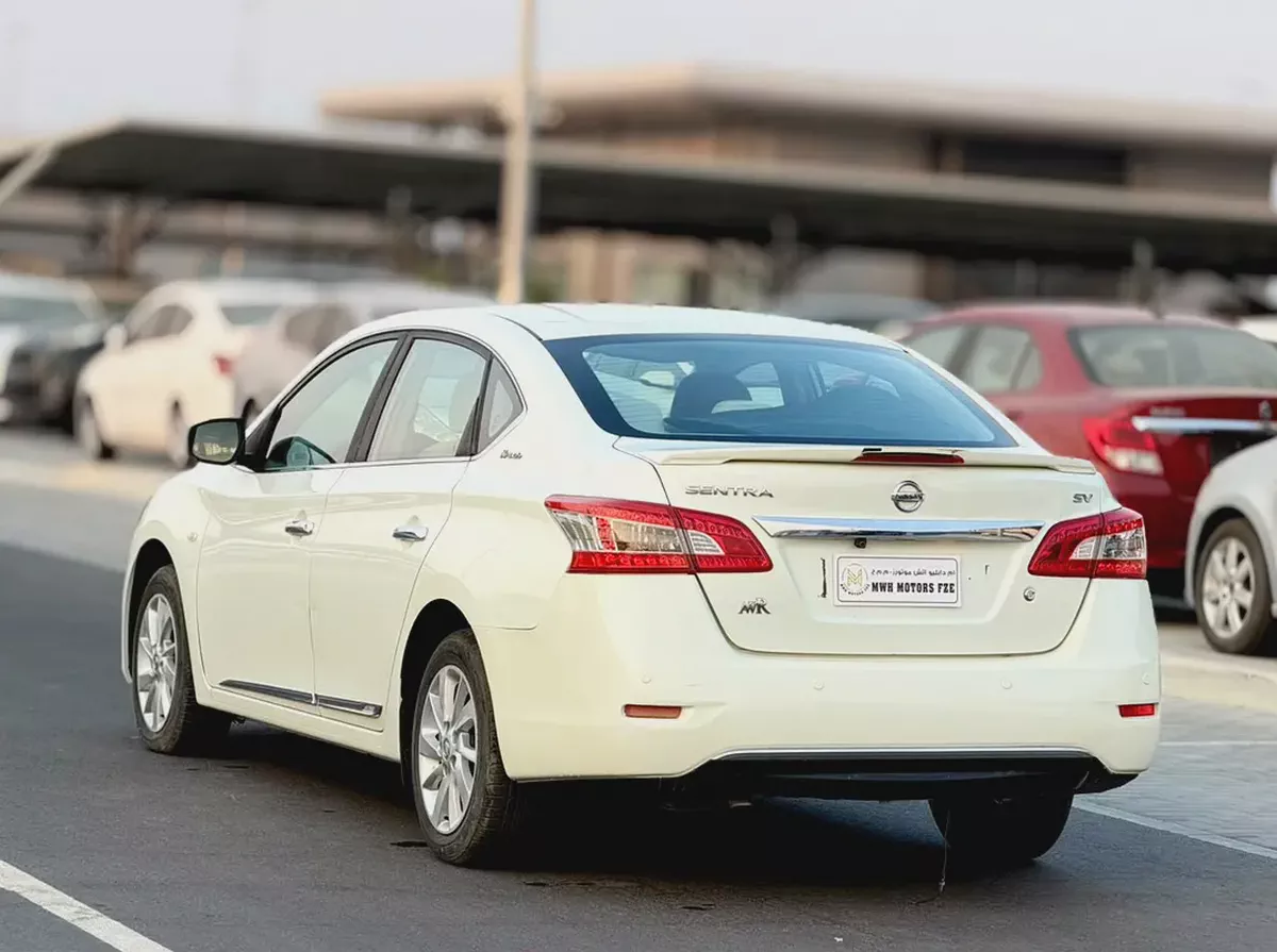 Nissan Sentra SV 2019 GCC Specs In Excellent Condition-4-4