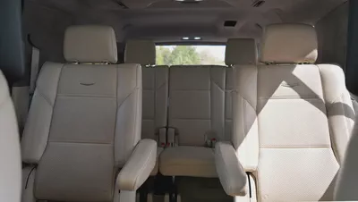 2022 Cadillac Escalade ESV | GCC Specs | Excellent Condition-11