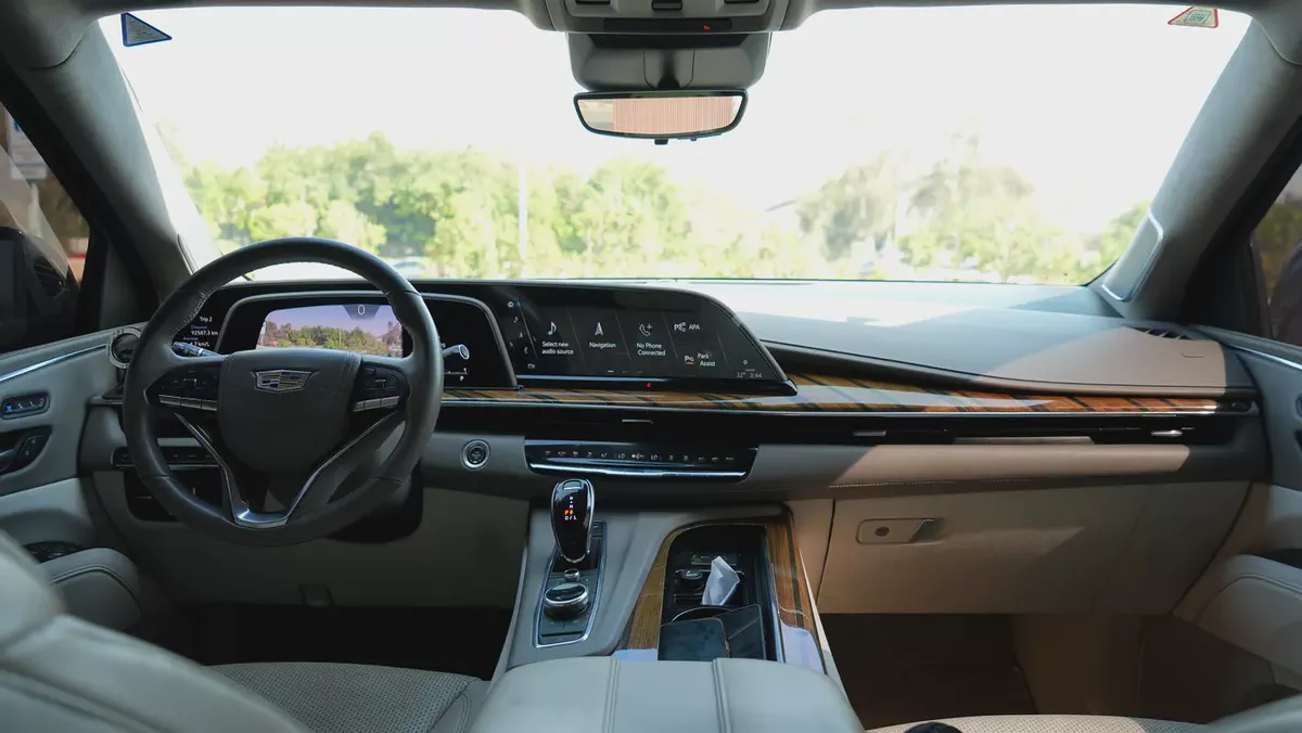 2022 Cadillac Escalade ESV | GCC Specs | Excellent Condition-9-9