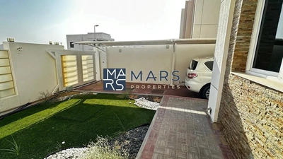 spacious 4 bedrooms villa is available for rent in Al tai Sharjah for 140,000 AED yearly-2