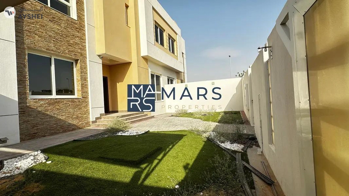 spacious 4 bedrooms villa is available for rent in Al tai Sharjah for 140,000 AED yearly-1-1