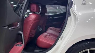 Maserati Ghibli STANDARD Maserati Ghibli 2015-16