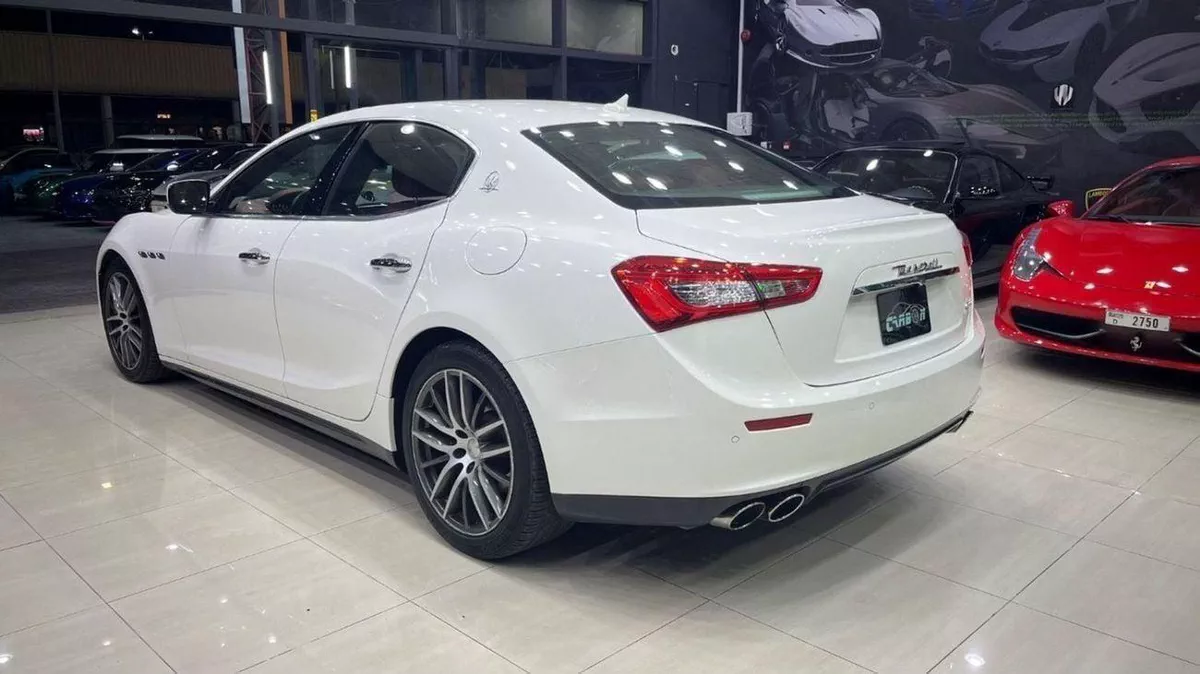 Maserati Ghibli STANDARD Maserati Ghibli 2015-8-0