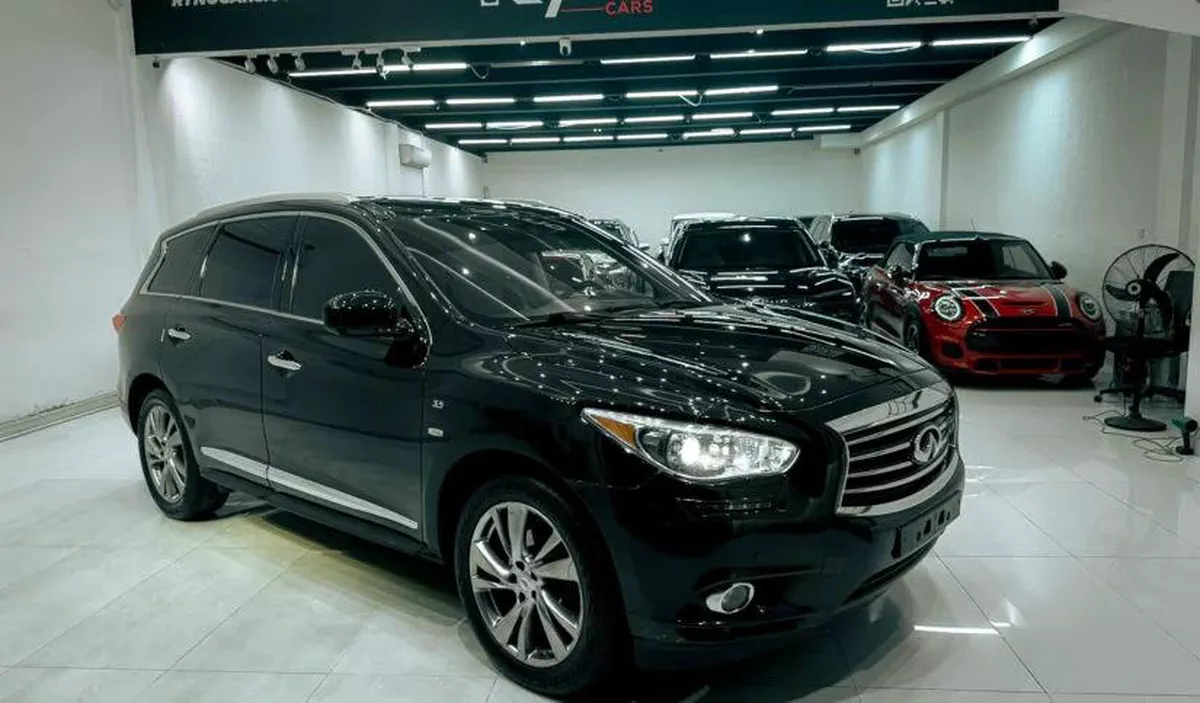 2014 Infiniti QX60 Luxury Edition 3.5L V6 // Cash &/ Credit Card Accepted