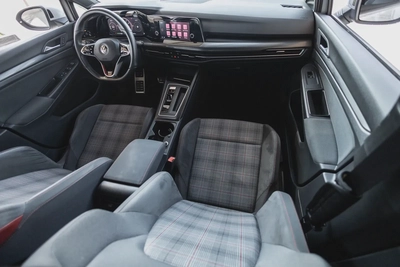 Volkswagen Golf GTI-22