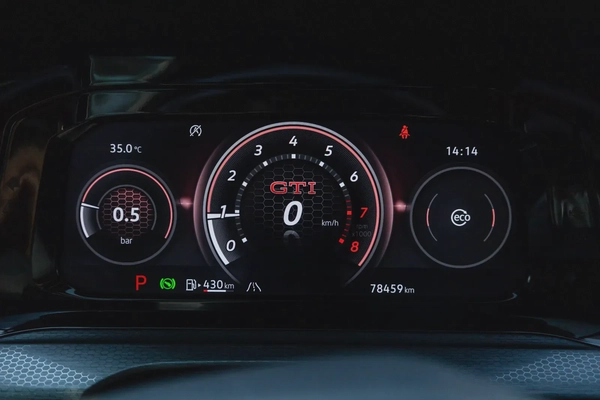 Volkswagen Golf GTI