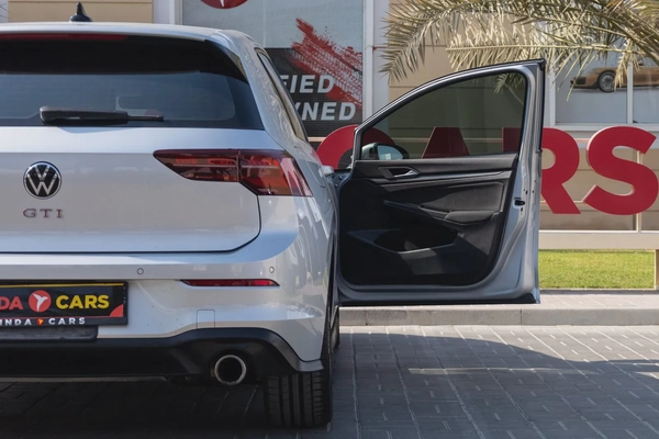 Volkswagen Golf GTI