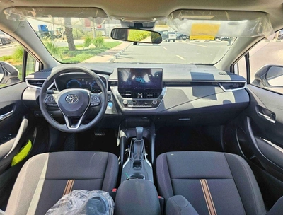 Toyota Levin HYBRID LUXURY | 1.8L V4 | SUNROOF DVD + CAMERA | FULL OPTION-4