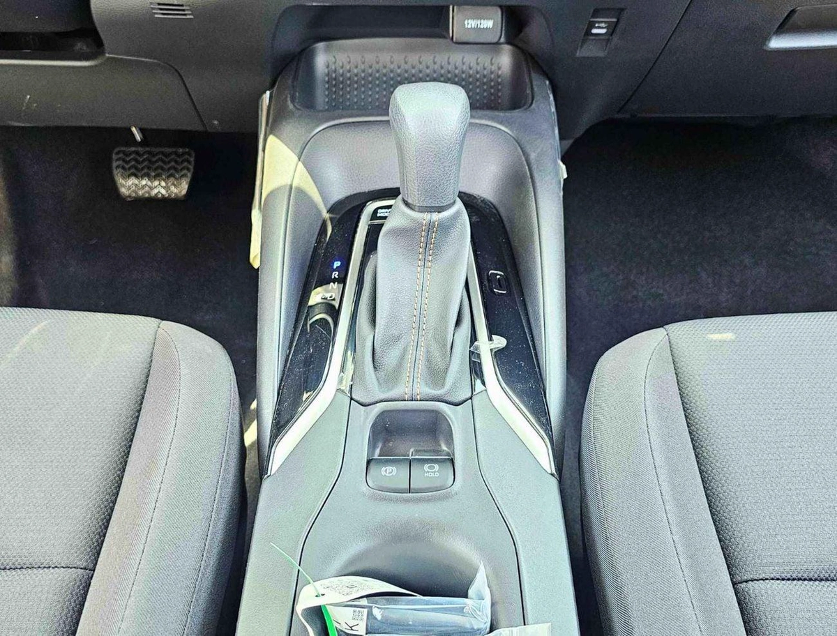 Toyota Levin HYBRID LUXURY | 1.8L V4 | SUNROOF DVD + CAMERA | FULL OPTION-9-9