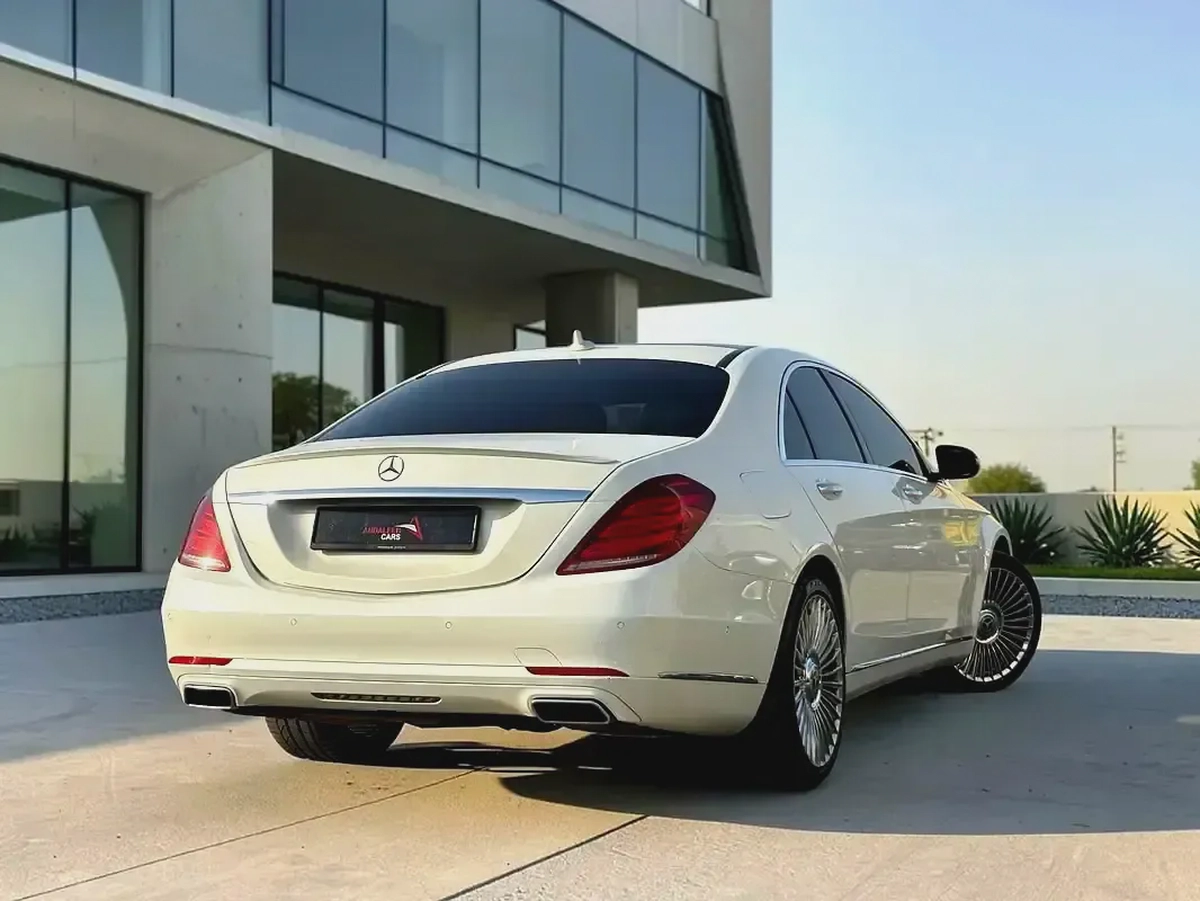 AED 2,720 P.M | 0% DOWN PAYMENT | MERCEDES-BENZ S400 HYBRID-5-5