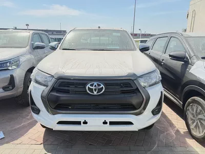 Toyota Hilux SR5 2026 - 2.4 diesel European Specs - Brand New!-1
