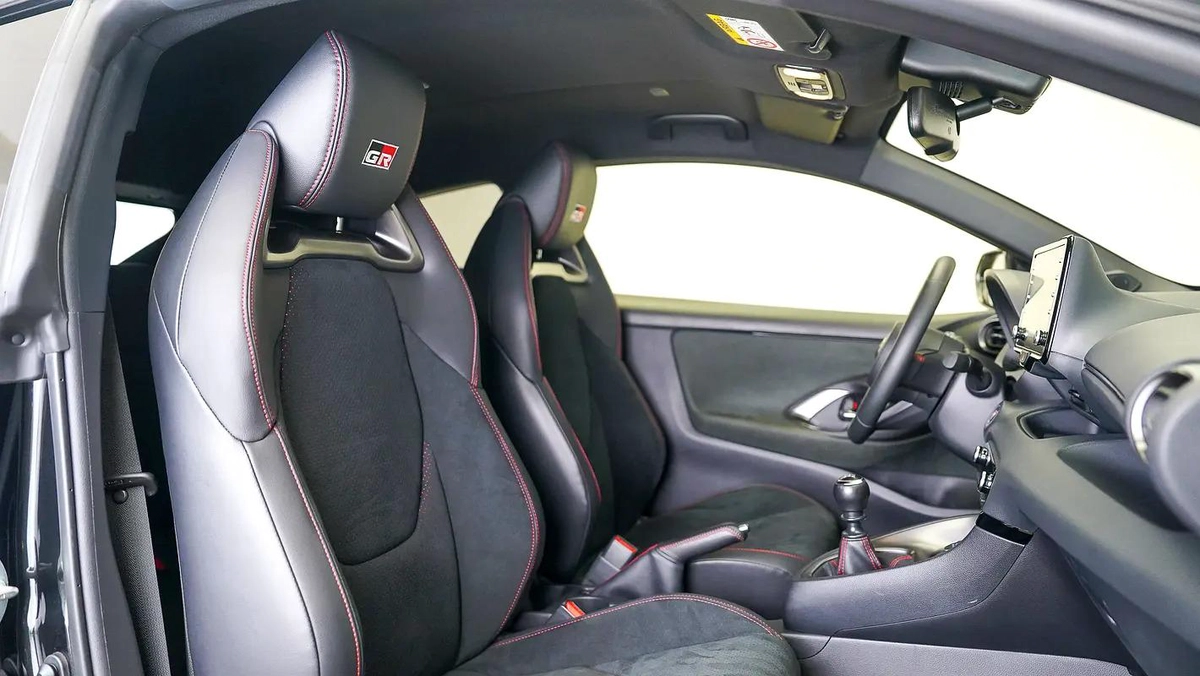UAEs Very Best Example | 2 Years Free Servicing | AED 2,445 Per Month-6-6