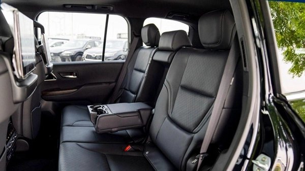 Toyota Land Cruiser VXR 3.5L