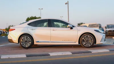 2026 Toyota Camry Lumiere 2.5L HEV Full option (White)-1