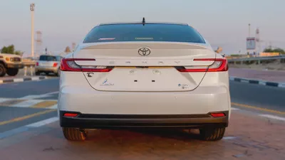 2026 Toyota Camry Lumiere 2.5L HEV Full option (White)-4
