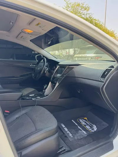 Hyundai Sonata SE 2013 - American Specs-11