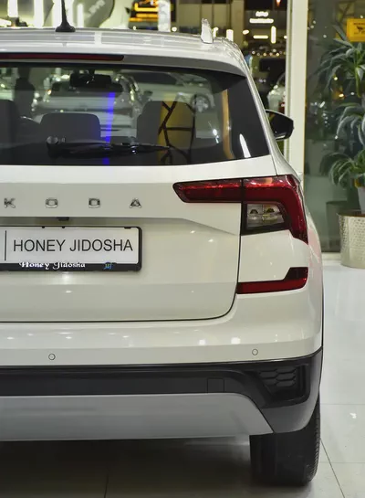 AED 579 EMi for 5Yrs | Skoda Kushaq ( 2023 Model ) in White Color GCC Specs-8