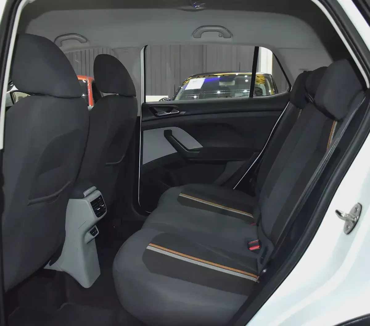 AED 579 EMi for 5Yrs | Skoda Kushaq ( 2023 Model ) in White Color GCC Specs-15-15