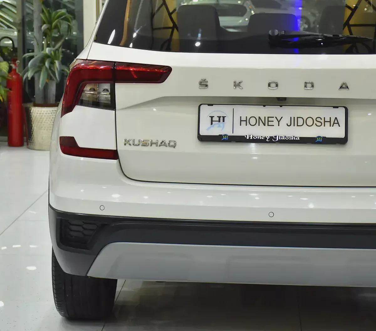 AED 579 EMi for 5Yrs | Skoda Kushaq ( 2023 Model ) in White Color GCC Specs-7-7