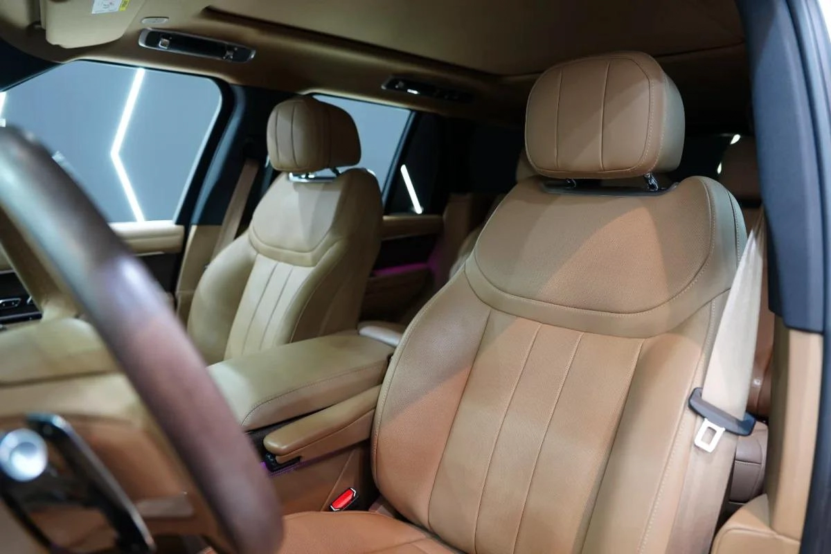 Land Rover Range Rover Vogue HSE P400-1-1