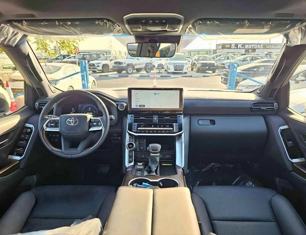 Toyota Land Cruiser GXR TWIN TURBO / 3.5L V6 PETROL/RADAR/ 12.3"DVD WITH JBL SPEAKERS / COOL BOX