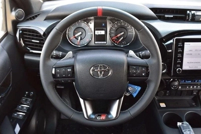 Toyota Hilux GR Sport 2.8L-5