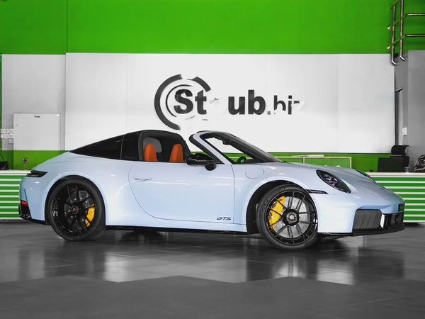 CERAMIC BRAKES-TARGA 4 GTS-BRAND NEW-LIFTING-TINTED HD MATRIX-PORSCHE WARRANTY-COGNAC INTERIOR