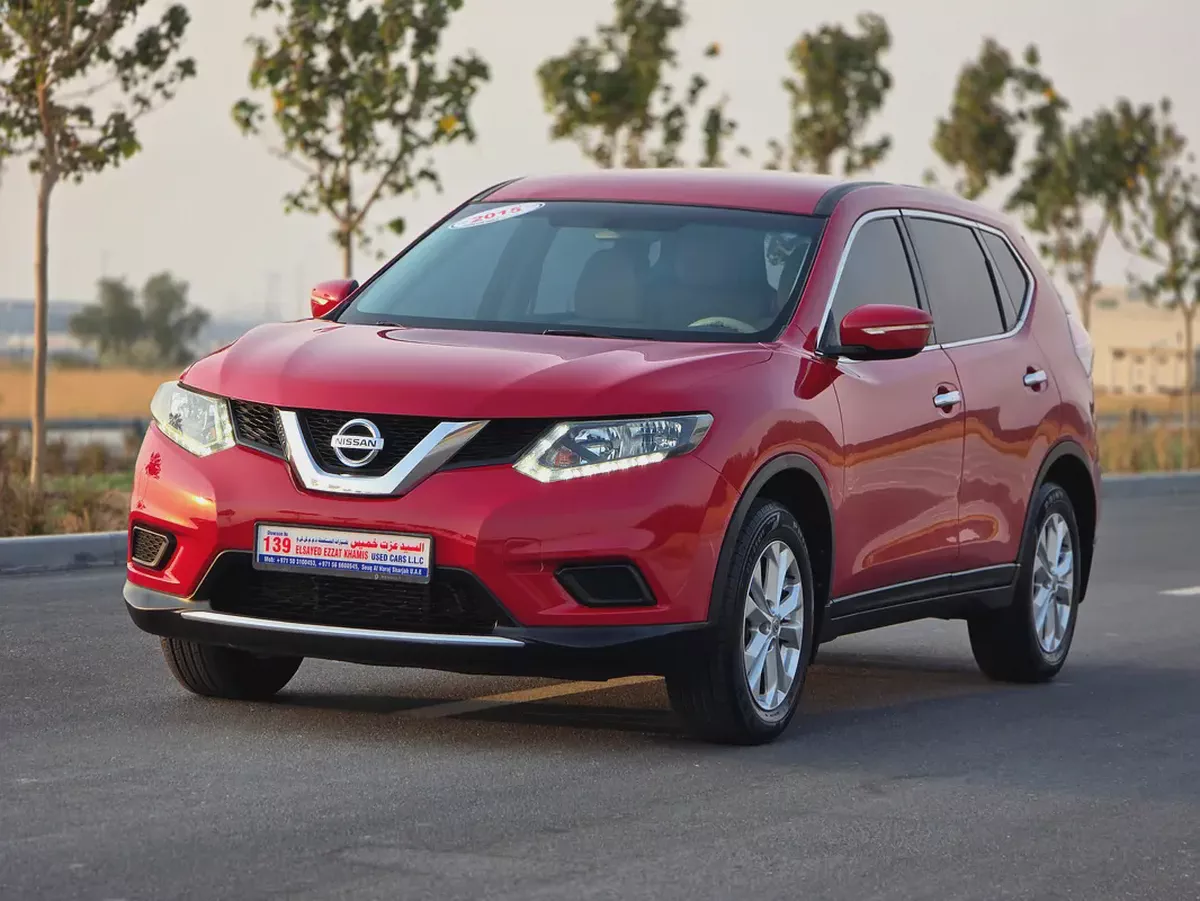 Nissan X-Trail SV 2015 | GCC Specs | Well Maintained-3-3