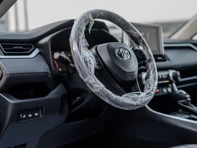 Toyota RAV4 XLE 2.5L AWD-6