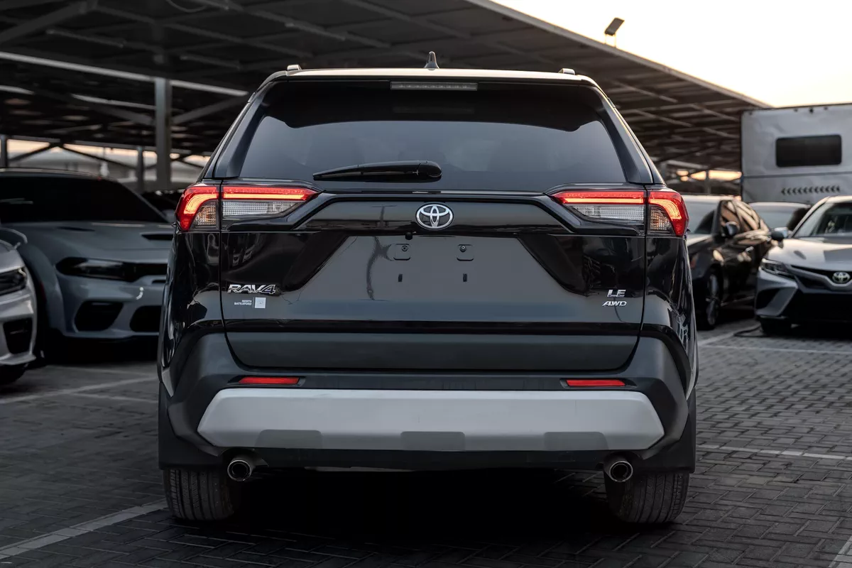 Toyota RAV4 XLE 2.5L AWD-11-11
