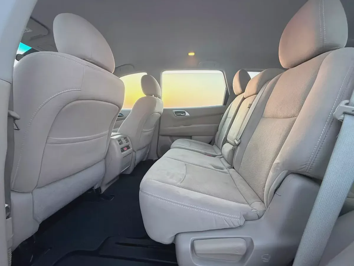2016 Nissan Pathfinder S GCC Specs-14-14