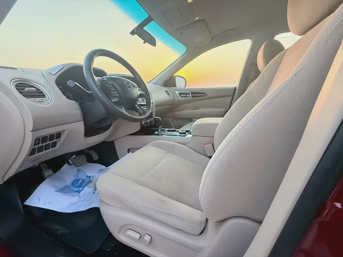 2016 Nissan Pathfinder S GCC Specs-19-19