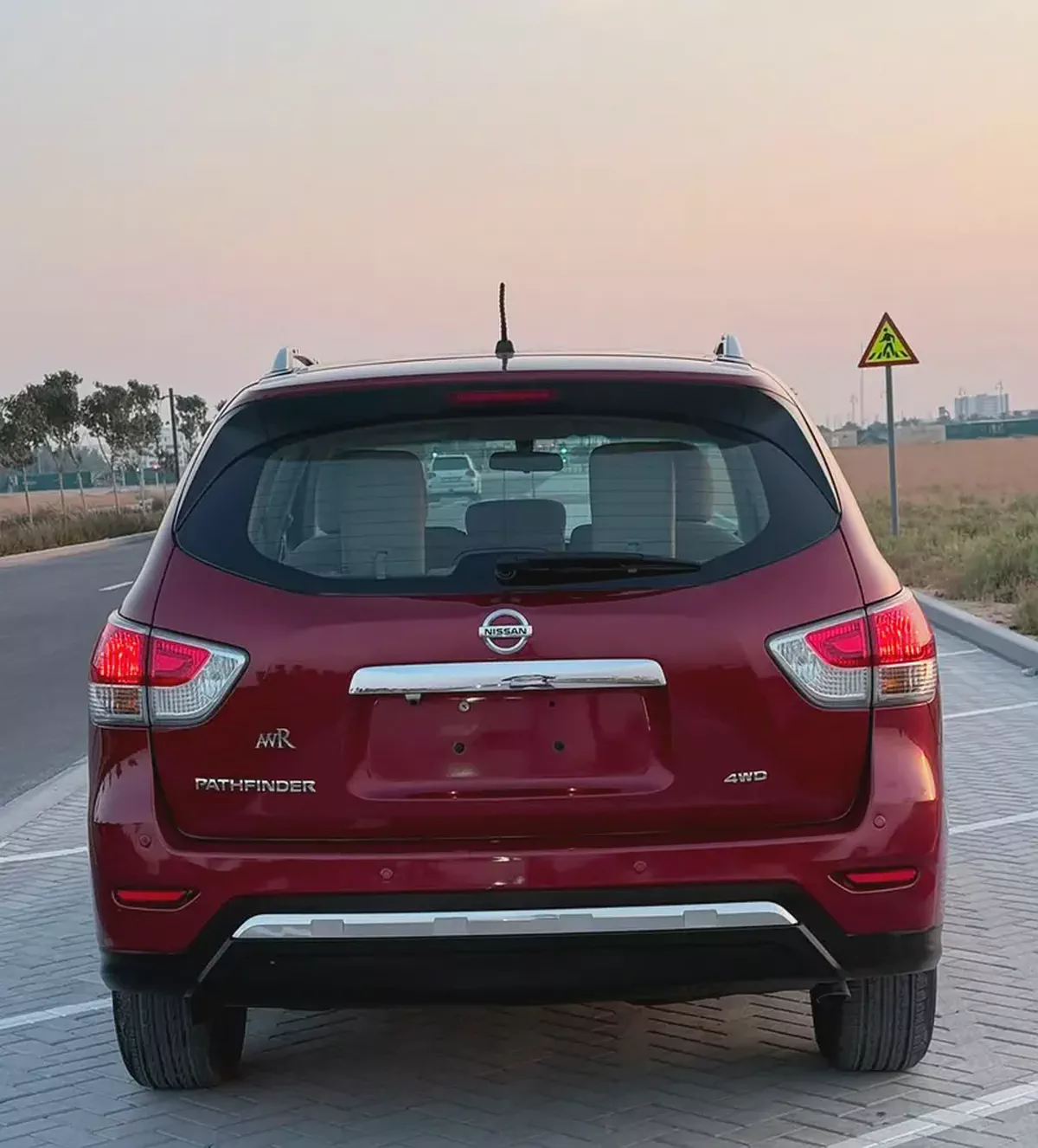 2016 Nissan Pathfinder S GCC Specs-6-6