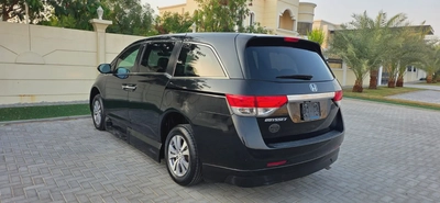 2016-Honda odyssey with Electric Ramp and Wheelchair+Passengers -Excellent Condition-5