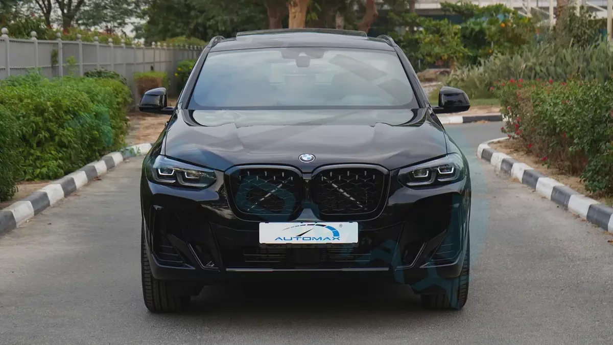 ( Only For Export ) 2025 BMW X4 xDrive 30i M 2.0T GCC BRAND NEW-2-2