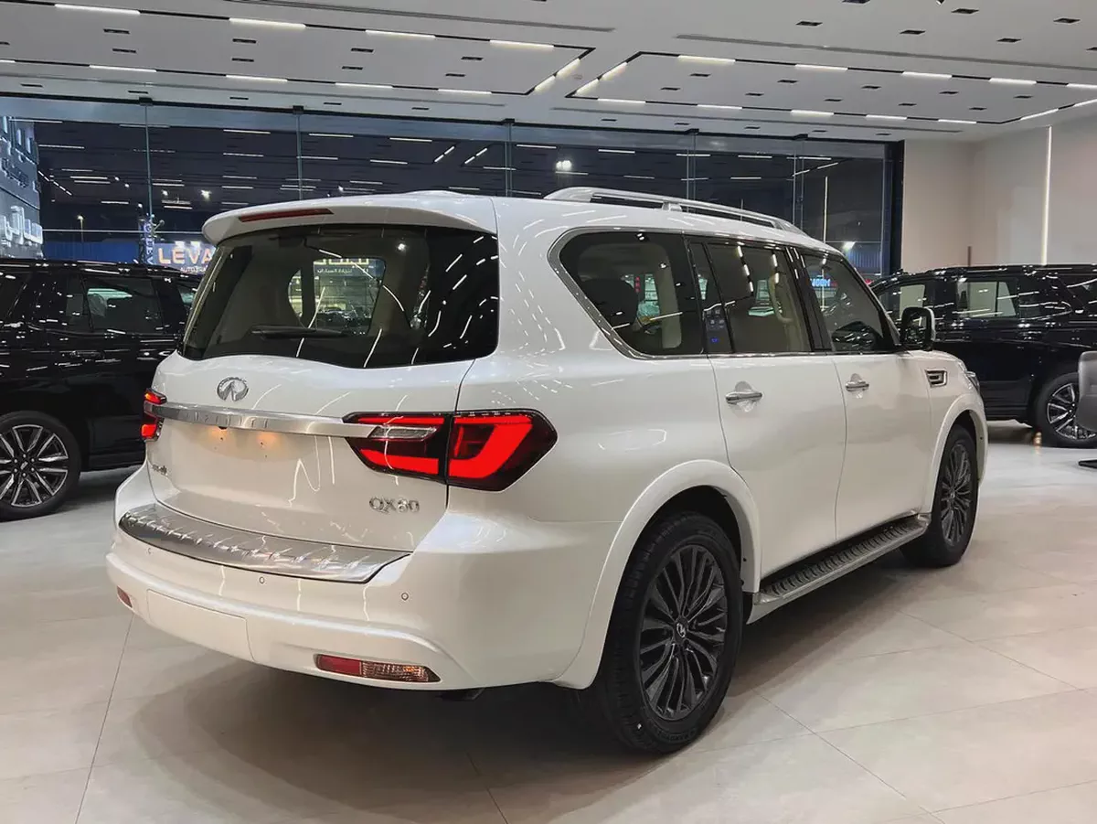 !! 2024 !! Infiniti |  QX80 Sensory | GCC | Immaculate Condition | Under Warranty | 52000 Driven-2-2