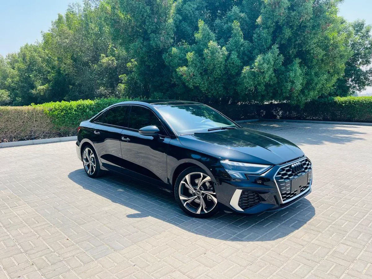 Audi A3 40 TFSI PREMIUM-1-0