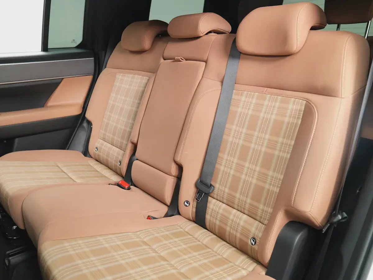 GCC Specs, LOW Mileage | 2025 Hyundai Santa Fe Smart-12-12
